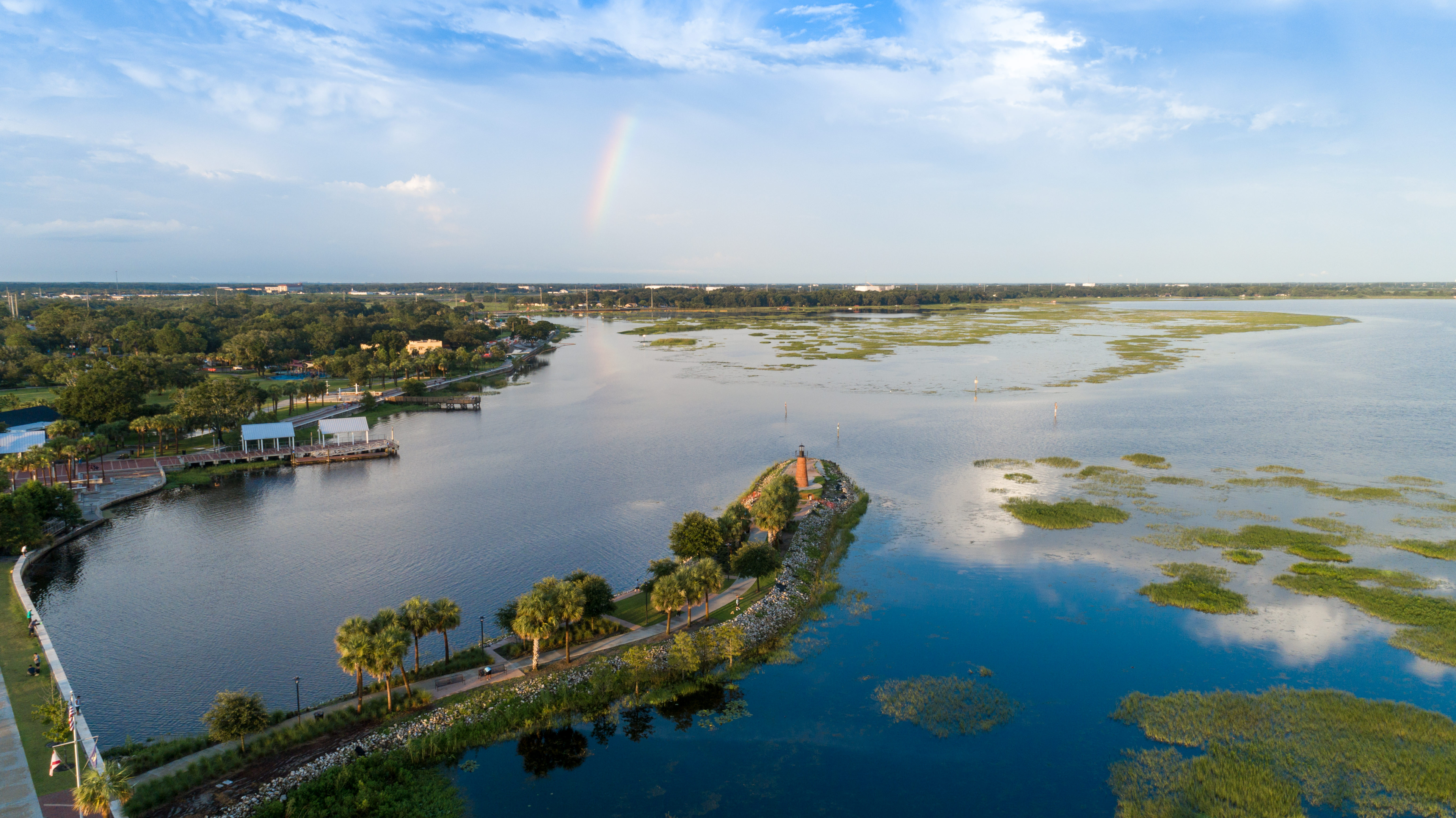 Tranquil waters of Lake Kissimmee for teaching kids how to fish